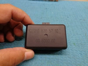 MERCEDES CL600 CL500 98 99 01 02 AUTOMATIC WINDSHIELD WIPER RAIN LIGHT SENSOR - Picture 1 of 6
