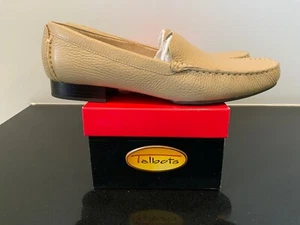 TALBOTS Womens 7 1/2 N Beige Leather Almond Toe Slip On Loafer Flat Shoes NWB - Picture 1 of 7