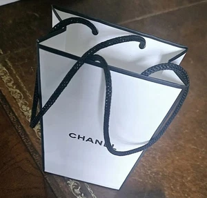 small chanel gift bag - Picture 1 of 5