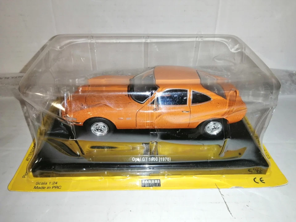 OPEL GT 1900-1970 QUATTRORUOTE SCALA 1/24 - Immagine 1 di 1