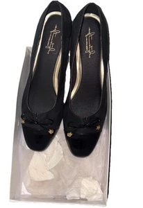 Soft Style by Hushpuppie Womens Black Dress Shoe Patent Leather Toe Size 11W NIB - Picture 1 of 7