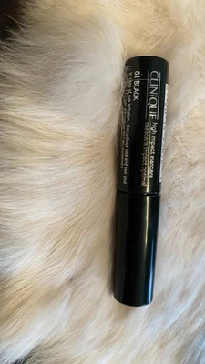 Neu CLINIQUE high impact mascara - Bild 1 von 4