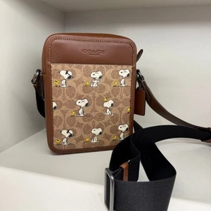 Coach X Peanuts Sullivan Crossbody Bag Signature Canvas With Snoopy Print CBK48 - Picture 1 of 8