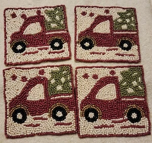Albero di Natale Pier One Imports Camion Rosso Perline 4 Sottobicchieri Vacanze - Foto 1 di 8