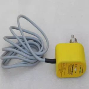 TURCK 100% brand new and original genuine flow switch FCT-G1/2A4P-VRX/24VDC - Picture 1 of 2