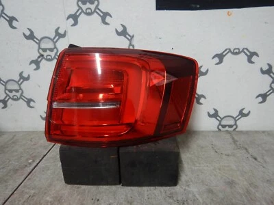 Luz trasera LED lateral derecha Volkswagen Jetta GLI 2016 A 2018 OEM 5C6.945.208.D Foto 1 de 4