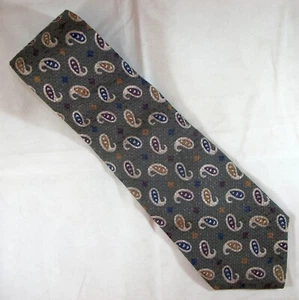 Christopher Hayes Paisley on Moss Green Silk Neck Tie 58" Long x 3.75" W (E747) - Picture 1 of 3