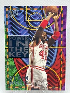 Kevin Willis 1994-95 Fleer Ultra Power In the Key #10 Insert