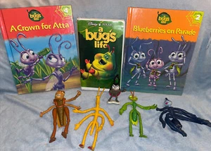 A Bugs Life (VHS, 1999) 2 Bugs Life Bücher & 5 Vintage biegbare Figuren SET - Bild 1 von 6