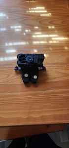 13552742 Rear lift gate latch 2021-2022 Tahoe, Escalade, Yukon, Suburban  - Picture 1 of 5