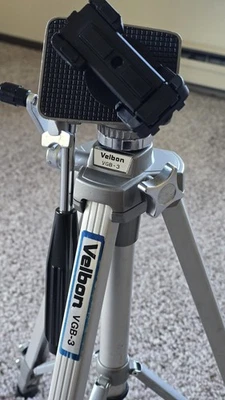 Trípode de aluminio Velbon VGB-3 con cabezal inclinable panorámico con bolsa Foto 1 de 4