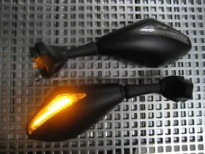 1Coppia Specchietti FRECCE LED VTR 1000 F/SP CBF 1000 600S VFR 800 NUOVI IMBALLO ORIGINALE m. TÜV - Foto 1 di 1