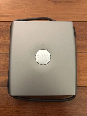 DELL PD01S - Unidad de CD externa con unidad combinada de CD/DVD+RW modelo PD01S - SIN PROBAR Foto 1 de 3