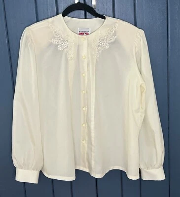 Blusa Crema Vintage Encaje Apliques 14P Secretaria Geek Neutral Cottage Core Foto 1 de 4