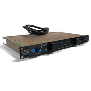 Furman PL-Pro 20 AMP Condizionatore di Alimentazione/Modulo Luce - Foto 1 di 6