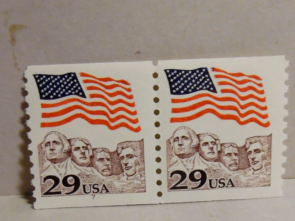 SCOTT STAMP  #2523 FLAG & MT. RUSHMORE 29 CENT COIL PAIR - MNH - Image 1 of 1