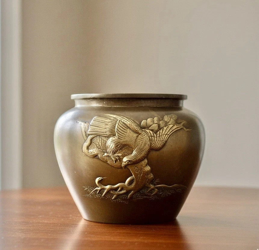 花瓶　缶　中国明時代花瓶　古铜 鉄製 d 清朝古銅山水家屋図花瓶 清時代 中国 金工 /青銅器 副葬品 供養 花器