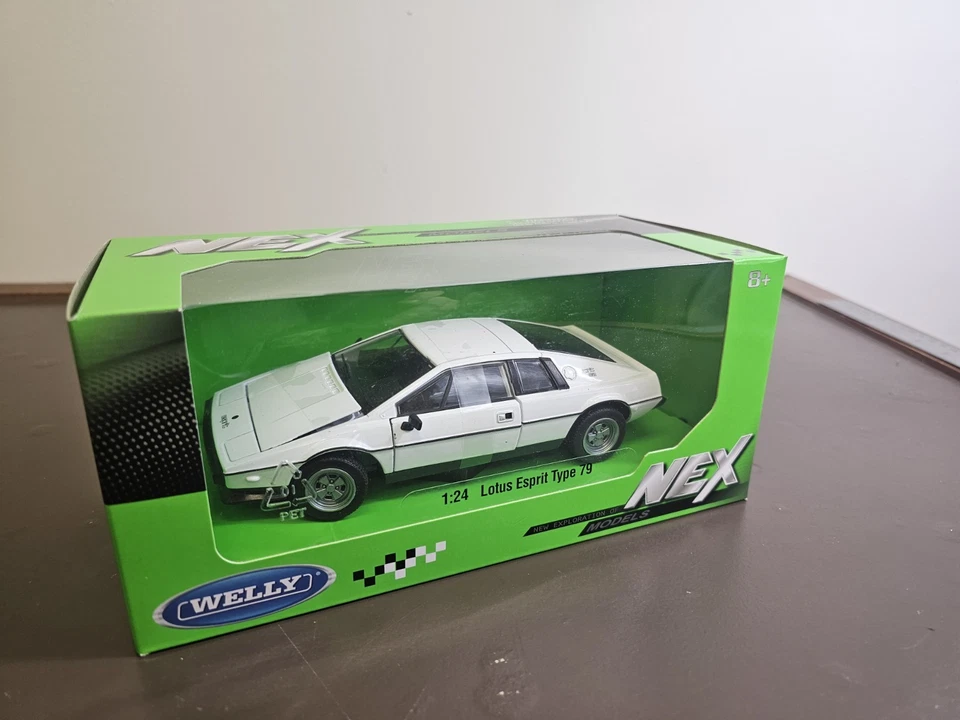 Welly NEX Lotus Esprit Type 79 Diecast 1/24 - White - Image 1 of 1
