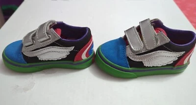 范斯 Marvel Avengers Old Skool 鞋 美国队长 钢铁侠 幼儿 尺码 5 — 第 1/3 张图片