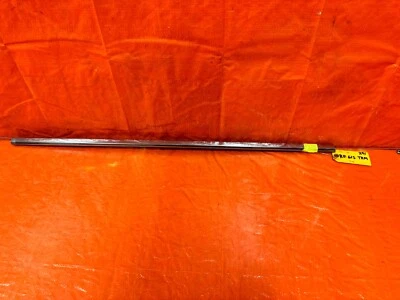 04-08 ACURA TSX - PASSENGER RIGHT FRONT EXTERIOR GLASS TRIM - OEM FACTORY #291 - Image 1 of 4