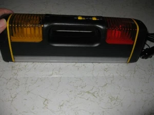 EMERGENCY AUTO MULTI PURPOSE FLASHLIGHT,BLINKER,FLASH AC OR BATTERIES - Picture 1 of 7