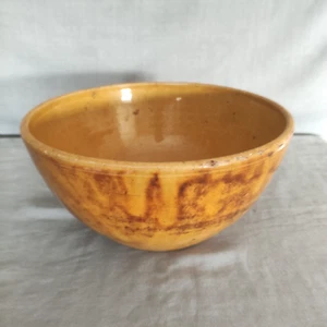 ANCIEN SALADIER JATTE EN TERRE VERNISSEE JAUNE MIEL DIAM.21CM H.11CM - Imagen 1 de 4
