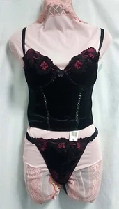 NWT Short Stories Black Velvet Crimson Bustier Corset Size 12C + Thong Size 12 - Picture 1 of 7