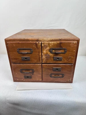 VINTAGE 4 DRAWER WOOD CARD CATALOG - 15.5' x 15' x 6.5' - Image 1 of 4