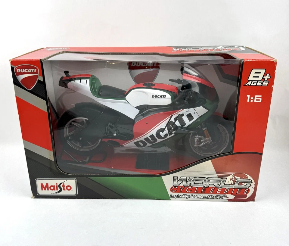 Maisto Ducati World Cycle Series Italy 1/6 1:6 Scale Motorcycle NIB *Read* - Image 1 of 4