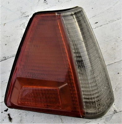 Mitsubishi Galant A161A SDN Model 1980 87 Luce di svolta angolo anteriore... - Immagine 1 di 4