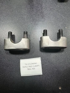 Honda Goldwing GL1000 HONDA OEM HANDLEBAR HOLDER | 53131-371-000 - Picture 1 of 3