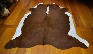 Cowhide -A Beautiful Hereford  Cow Hide Rug - Picture 1 of 8