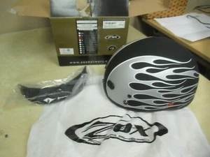 NEW ZOX SHORTIE NANO CUSTOM MOTORCYCLE HELMET - ADULT SMALL MAT SILVER FLAME - Picture 1 of 9