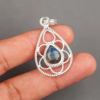 Colgante de piedras preciosas de labradorita hecho a mano de plata de ley 925 Foto 1 de 3