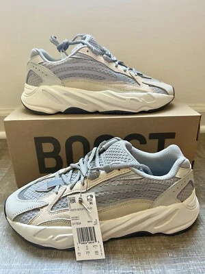 Nuevo Yeezy Boost 700 V2 'Crema' - Tallas Hombre (GY7924) Foto 1 de 4