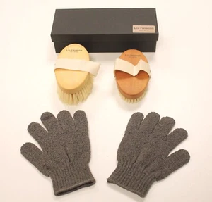 Lilywoods Bad & Körper Geschenkset inkl. Trockenkörperbürste harte Borsten, Handschuhe - Bild 1 von 4