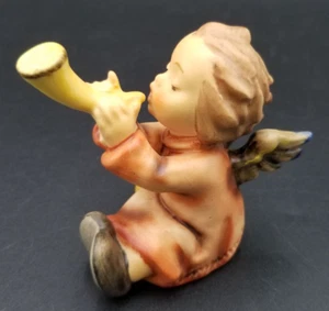 M. J. Hummel Goebel Figurine #359 "Tuneful Angel" 1987 2.75" Tall with Box - Picture 1 of 10
