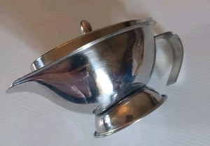 Stainless Steel Gravy Boat with Attached Lid Excellent Used Condition - Picture 1 of 14