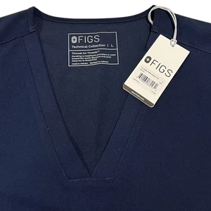 NWT FIGS Technical Collection Women's L Navy Scrub Top 3 Pockets Aya Healthcare - Picture 1 of 10