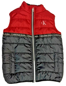 Calvin Klein Jungen gefütterte Weste schwarz rot Größe 5 durchgehender Reißverschluss - Bild 1 von 6