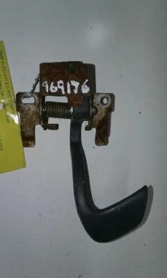 Внутренняя ручка задней двери водителя Chevrolet S10 BLAZER 1996 379324 - Изображение 1 из 4