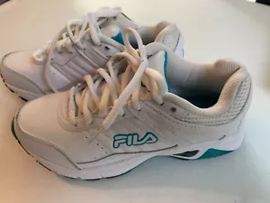 FILA Memory Sporter Size 5 White Shoes FREE SHIPPING📦 - Picture 1 of 9