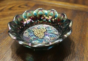 Fenton Amethyst Carnival Glass Bowl, Quilted Design, Grape Pattern - Picture 1 of 3