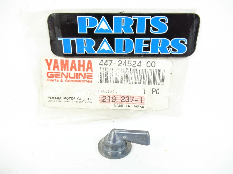 Palanca de palanca de combustible genuina Yamaha DT125 DT175 MX175 RT180 TY250 TX650 XS500 NUEVO DE STOCK Foto 1 de 1