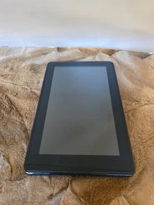 Amazon Kindle Fire 1st Generation D01400 8GB 7" - Picture 1 of 9
