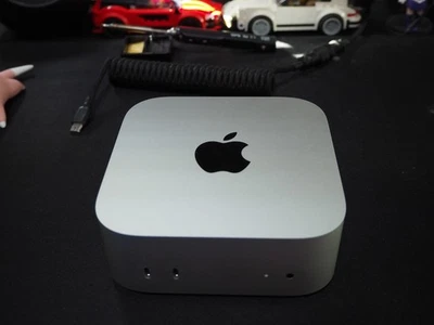 M4 Mac Mini 16GB RAM 256GB SSD (includes Satechi dock with 1TB NVME) - Image 1 of 4