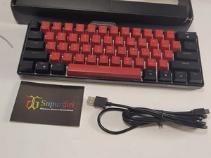Snpurdiri V900 Wired Mechanical Keyboard, Mini Gaming Black Red/Red Switch - Picture 1 of 10