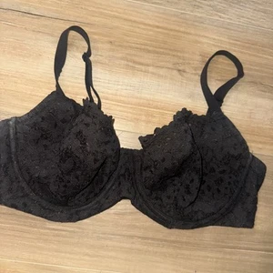 Sujetador Demi Victorias Secret Body Sin Forro Negro Encaje Para Mujer Talla 36DD - Imagen 1 de 4