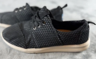 TOMS Shoes Womens Size 7.5 Casual Lace Up Comfort Lightweight Sneakers - Image 1 of 4