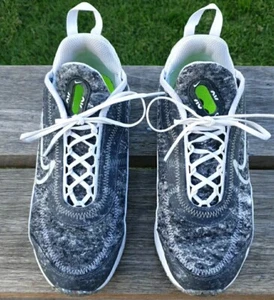 Nike Air Max 2090 Womens Sz US7 White Light Smoke Grey Sneakers DA9261-100 UK4.5 - Picture 1 of 12